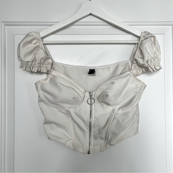 WINDSOR Top - Picture 2 of 8